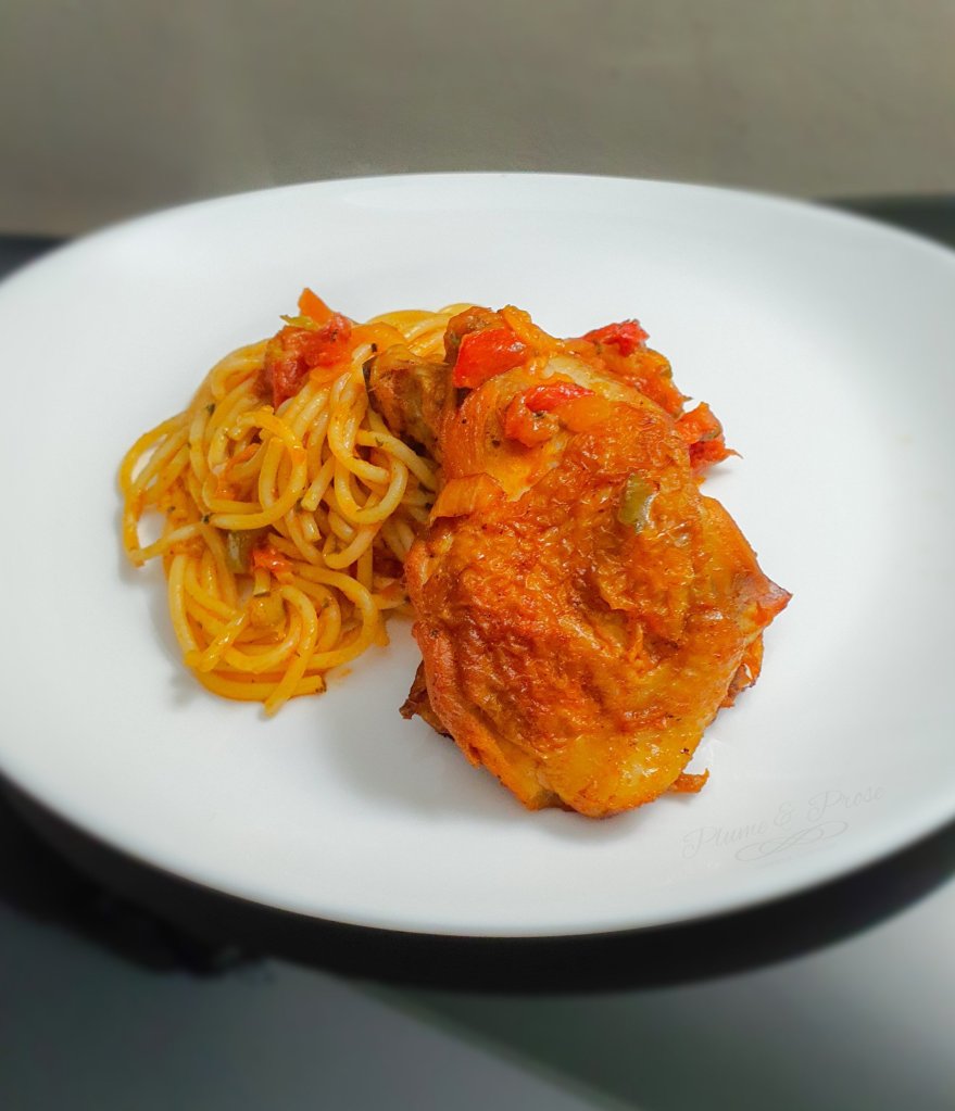 Un rayon de soleil s'invite dans votre assiette avec ce poulet à la basquaise