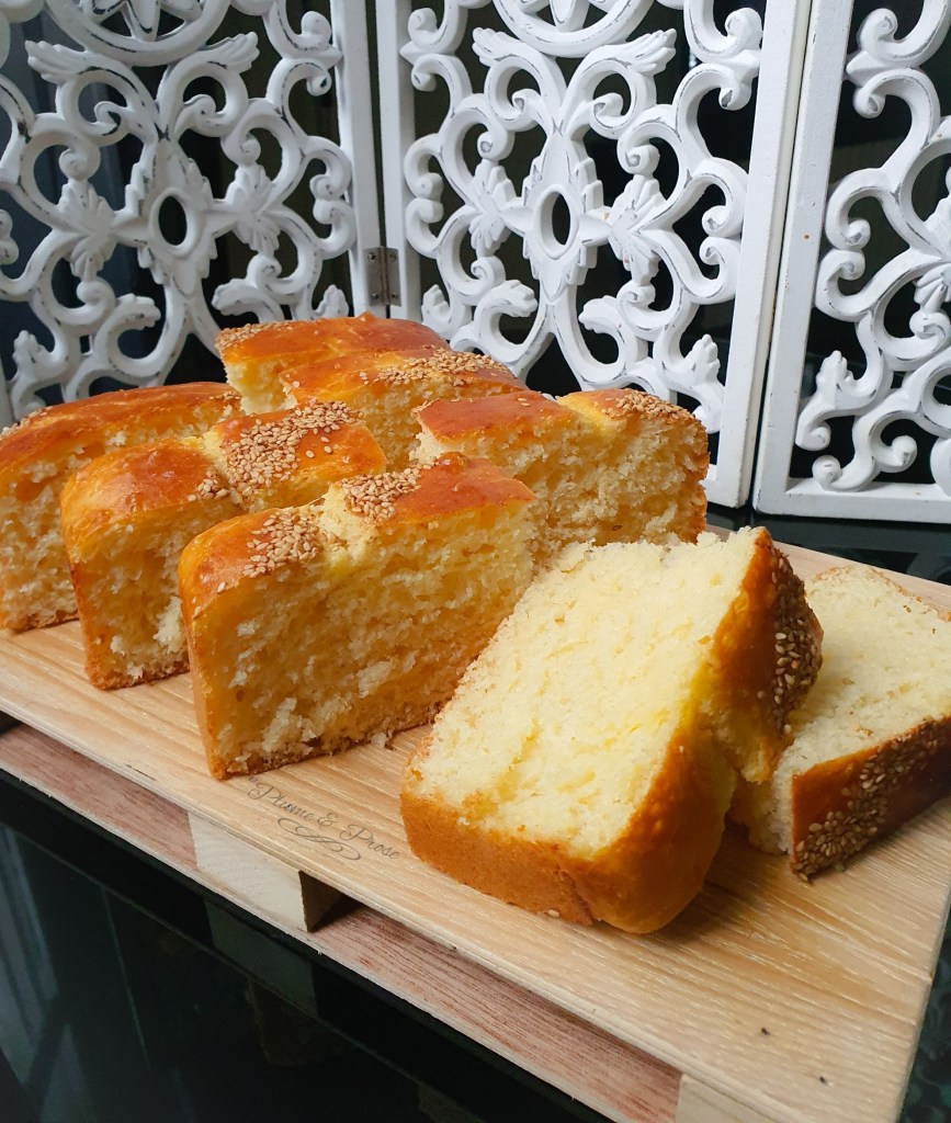 Préparation du "Khobz Dar" à la farine ou le pain brioché, sans pétrissage, ultra moelleux