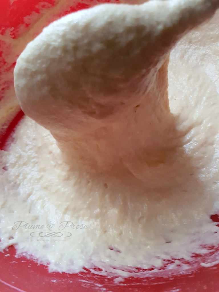 Préparation du "Khobz Dar" à la farine ou le pain brioché, sans pétrissage, ultra moelleux