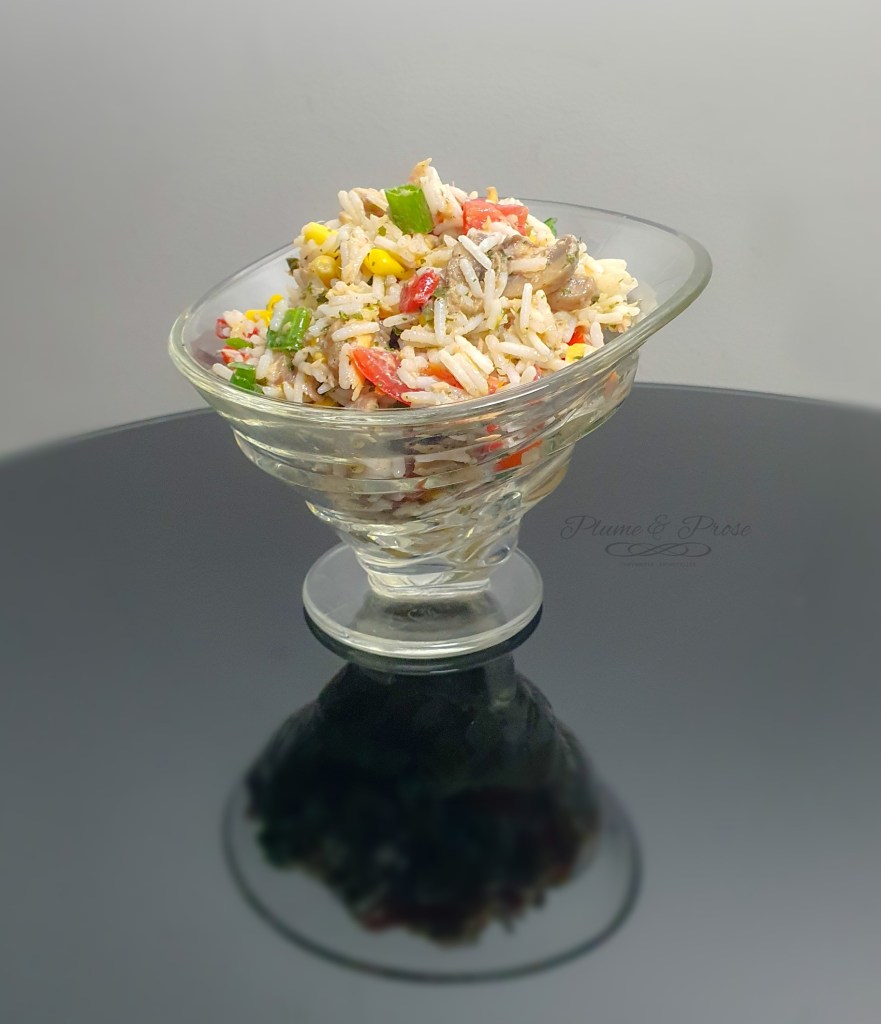 Optez pour cette salade de riz au thon, champignons et poivrons