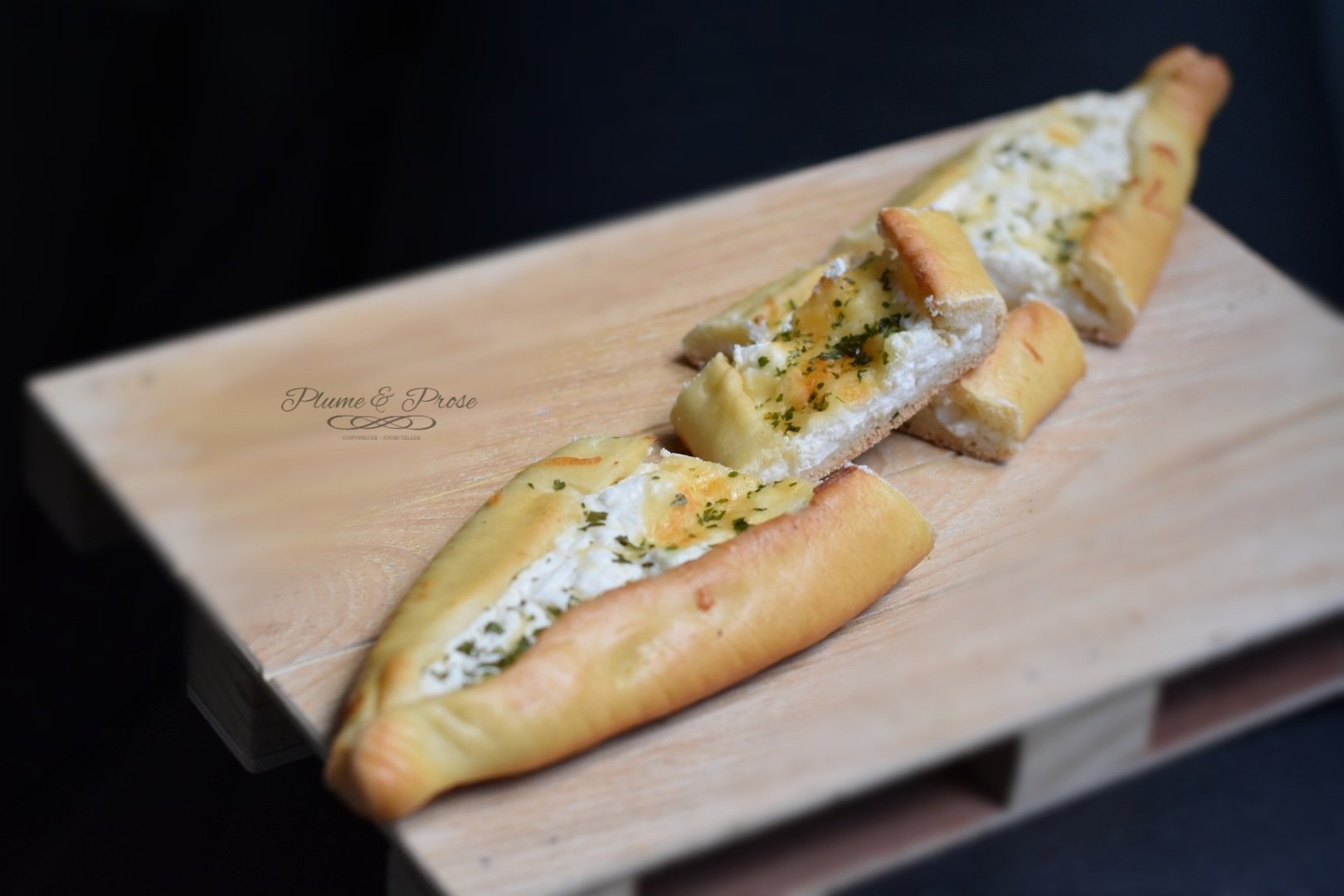 "Peynirli Pide" ou la Pizza turque au fromage