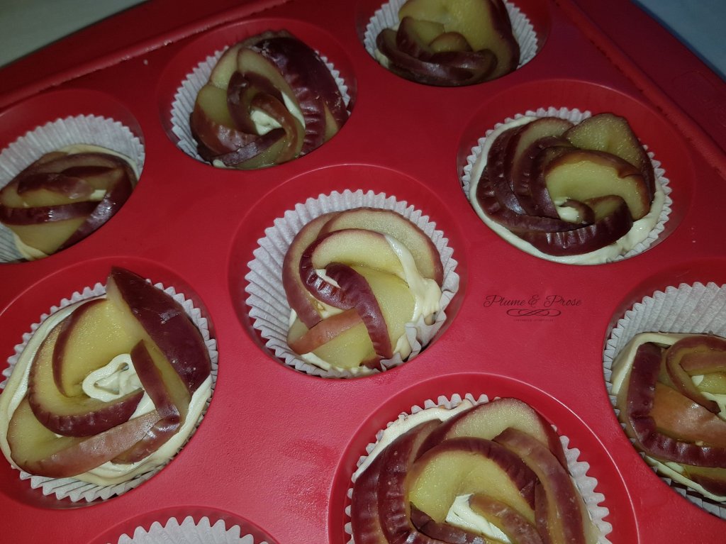 Préparation des roses feuilletées aux pommes