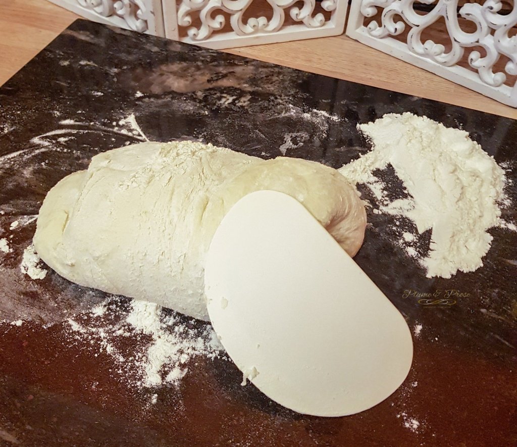 Préparation des petits pains, sans pétrissage, au Lben