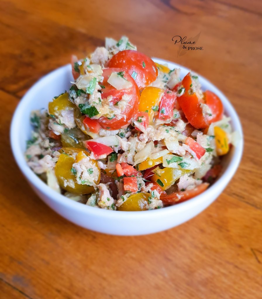 Goûtez à cette délicieuse salade de tomates au thon à la mauricienne
