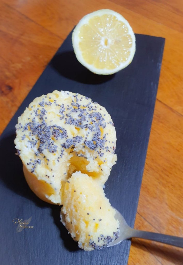 Savourez ce délicieux Mug cake Citron-Pavot, sans beurre