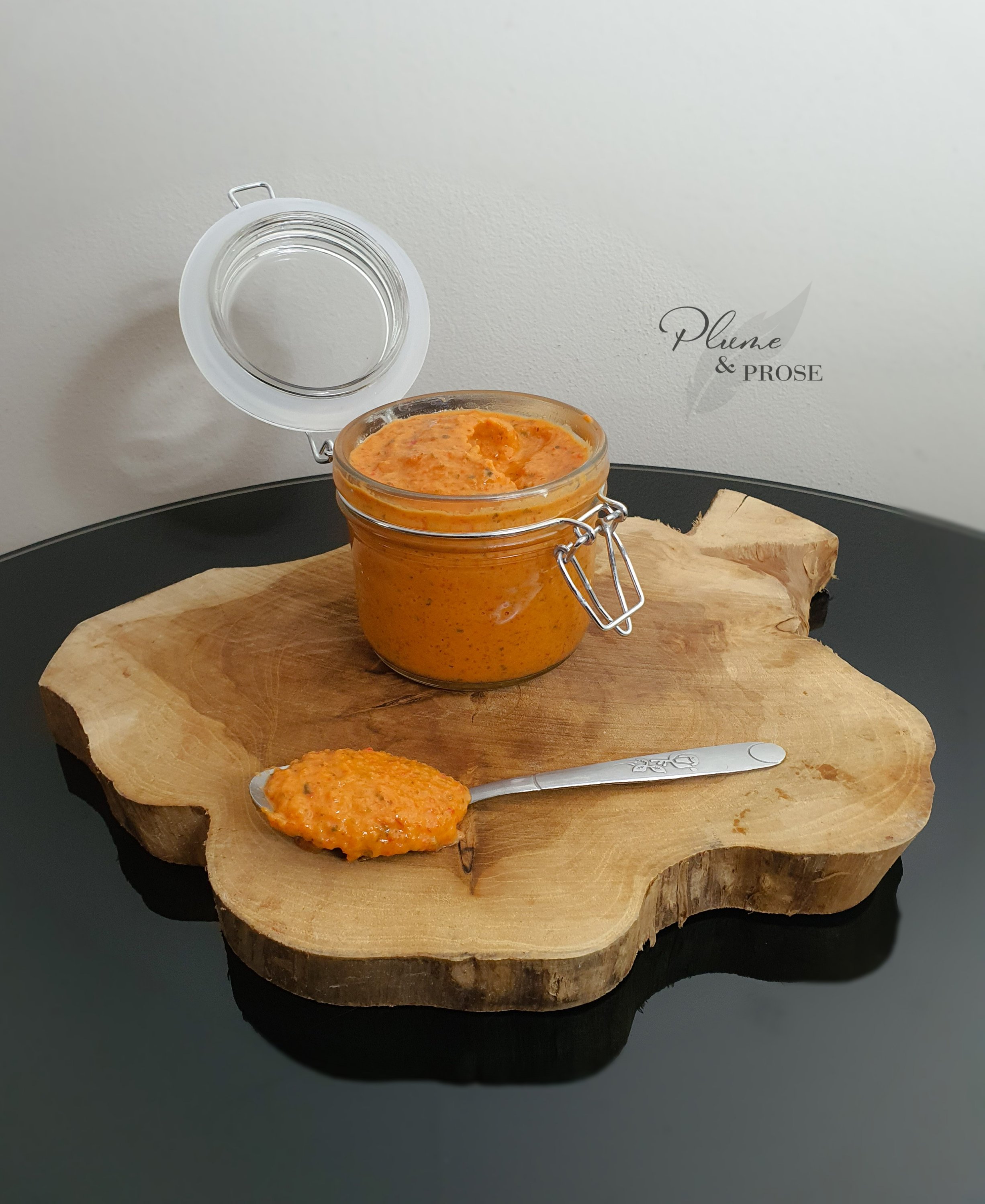 "Purée de Piments Douala" ou la Sauce Piquante Camerounaise